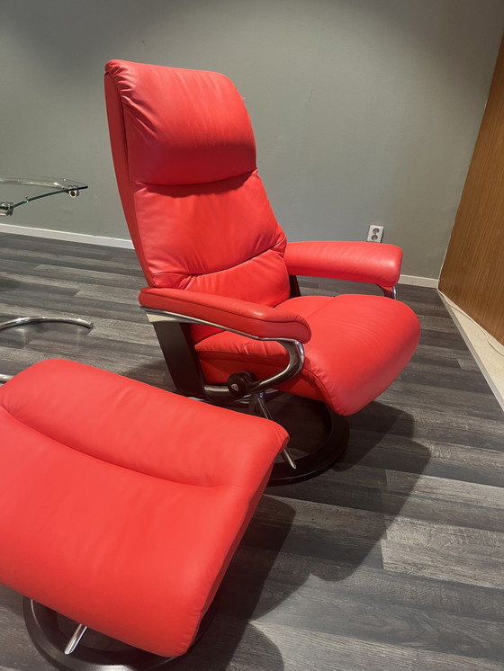 Image 1 of Stressless Sessel + Fußhocker View Signature
