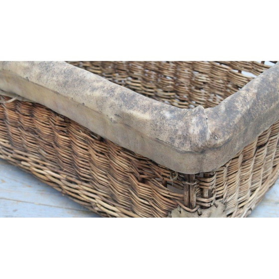 Image 1 of Vintage British Militär gov gestempelt "Crown E.R 1952" Korbkasten