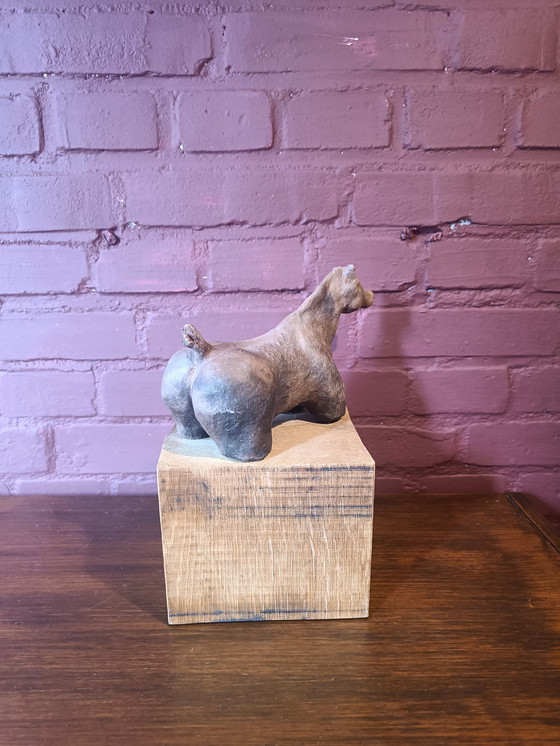 Image 1 of Pferdestatue auf Sockel