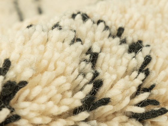 Image 1 of Berber-Teppich mit traditionellen Linien