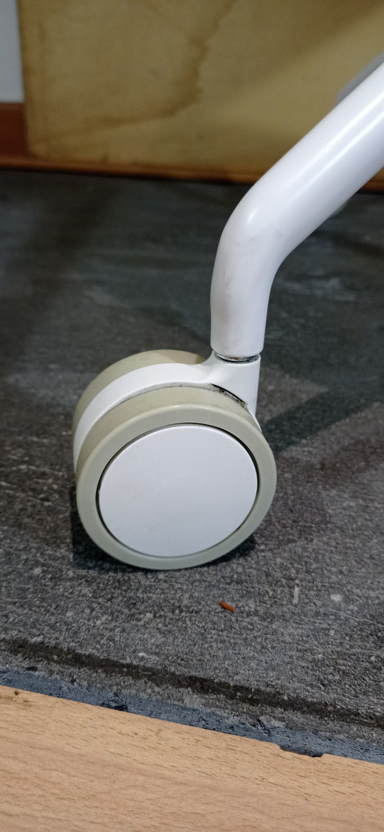 Image 1 of ARPER Duna 02 Sessel auf Rollen aus hellgrauer Kvard- Wolle von Studio LAM