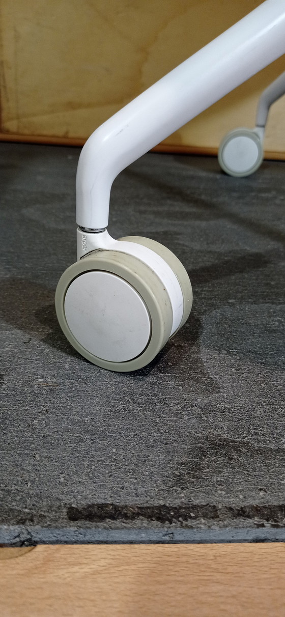 Image 1 of ARPER Duna 02 Sessel auf Rollen aus hellgrauer Kvard- Wolle von Studio LAM