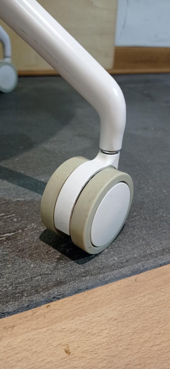 Image 1 of ARPER Duna 02 Sessel auf Rollen aus hellgrauer Kvard- Wolle von Studio LAM