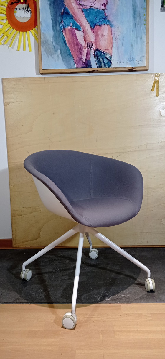 Image 1 of ARPER Duna 02 Sessel auf Rollen aus hellgrauer Kvard- Wolle von Studio LAM