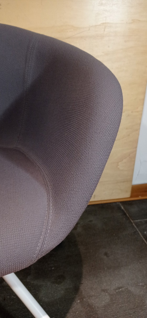 Image 1 of ARPER Duna 02 Sessel auf Rollen aus hellgrauer Kvard- Wolle von Studio LAM