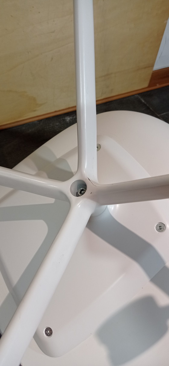 Image 1 of ARPER Duna 02 Sessel auf Rollen aus hellgrauer Kvard- Wolle von Studio LAM