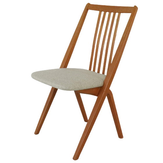 Image 1 of 4 schwedische Esszimmerstühle „Hakafot“.