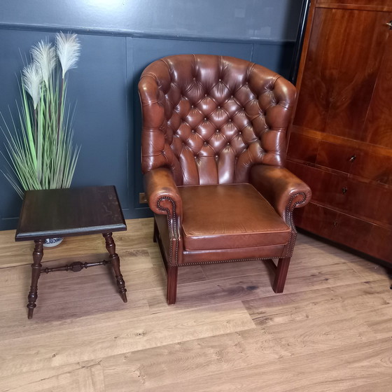 Image 1 of William & Mary Beistelltisch