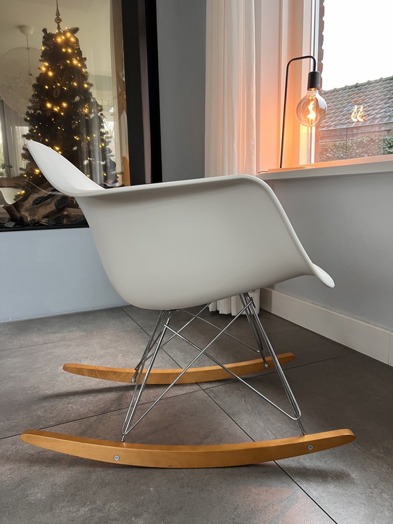 Image 1 of Vitra Eames Schaukelstuhl