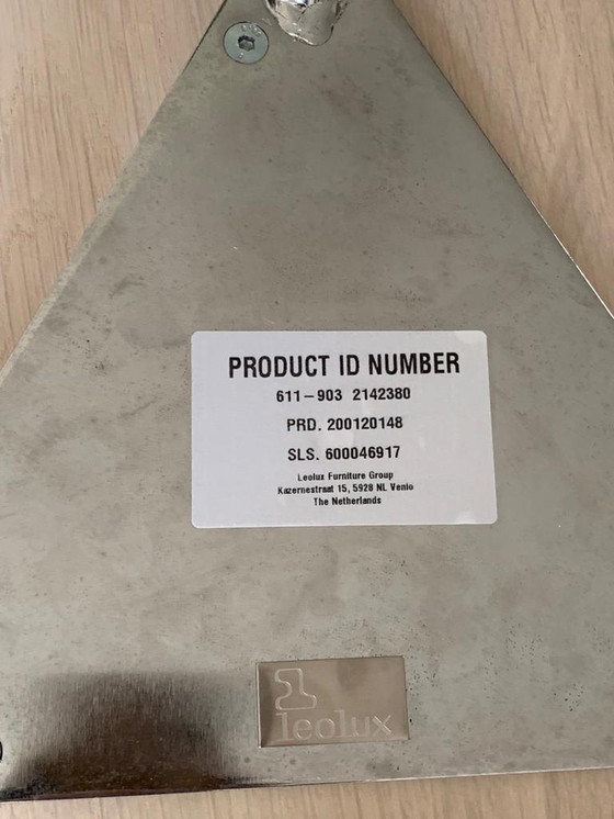 Image 1 of Leolux Liliom Couchtisch