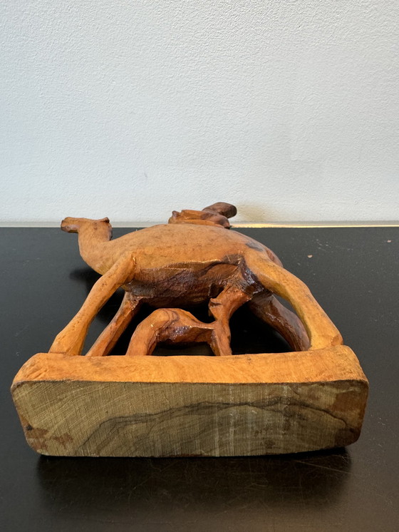 Image 1 of Holzskulptur Mann auf Kamel