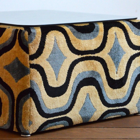 Image 1 of Italienischer Samt-Pouffe, 1970