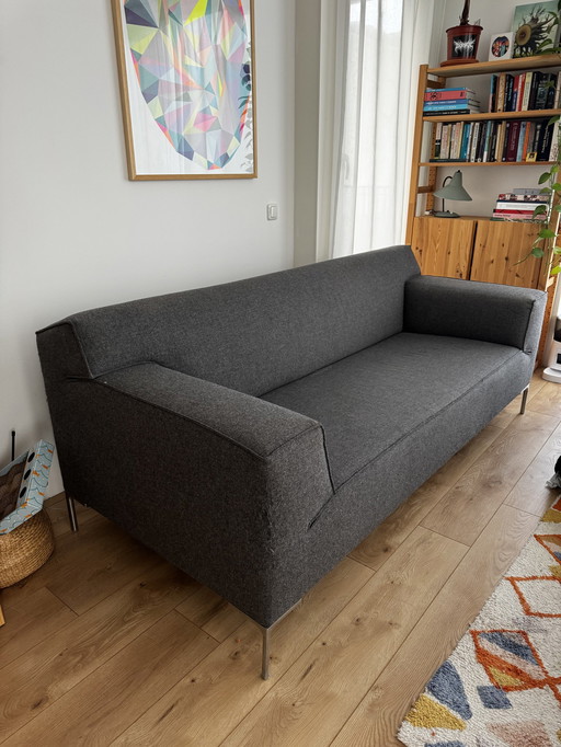 Schönes Design auf Stock Bloq Sofa von Designer Roderick Vos