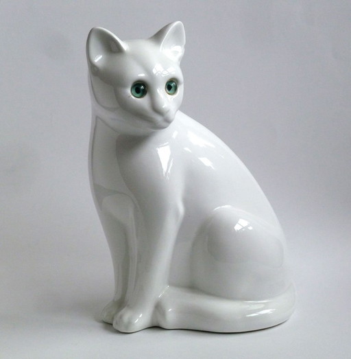 Weißer Panzer aus Keramik mit Glasaugen Elpa Alcobaça, Portugal