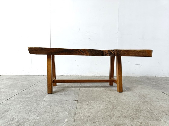 Image 1 of Die Tiefe: Brutalistischer Couchtisch aus Holz, 1960er Jahre