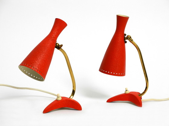 Image 1 of Paar schöne rote Mid Century Modern Diabolo Crow's Foot Tischlampen von Cosack