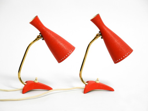 Paar schöne rote Mid Century Modern Diabolo Crow's Foot Tischlampen von Cosack