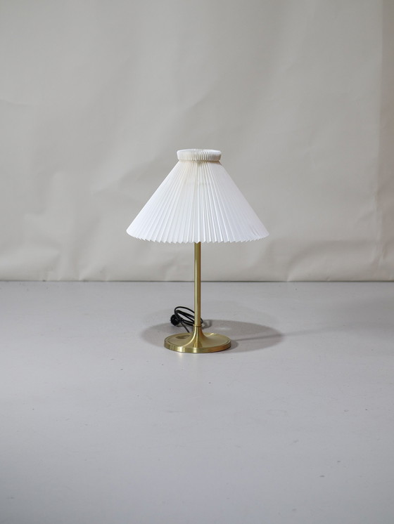Image 1 of Le Klint 328 Tischlampe Dänisch Vintage Messing Plissé Schirm