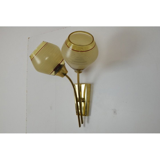 Image 1 of Mid Century Wandleuchte aus Glas und Messing von Kamenicky Senov, Tschechoslowakei 1960er Jahre