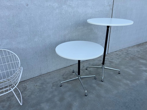 2X Vitra Eames Segmentierte Tische