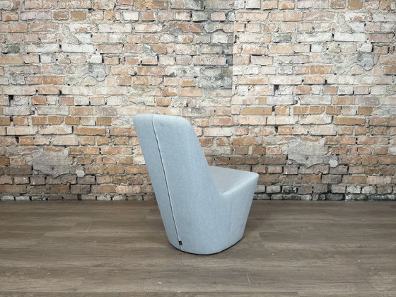 Image 1 of Vitra Monopod hellblauer Sessel