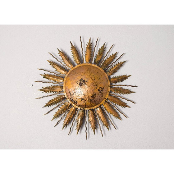 Image 1 of Deckenlampe aus gehämmertem Metall in Sonnenform, Spanien 1940