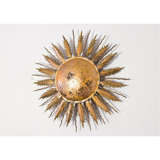 Image 1 of Deckenlampe aus gehämmertem Metall in Sonnenform, Spanien 1940