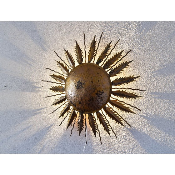 Image 1 of Deckenlampe aus gehämmertem Metall in Sonnenform, Spanien 1940