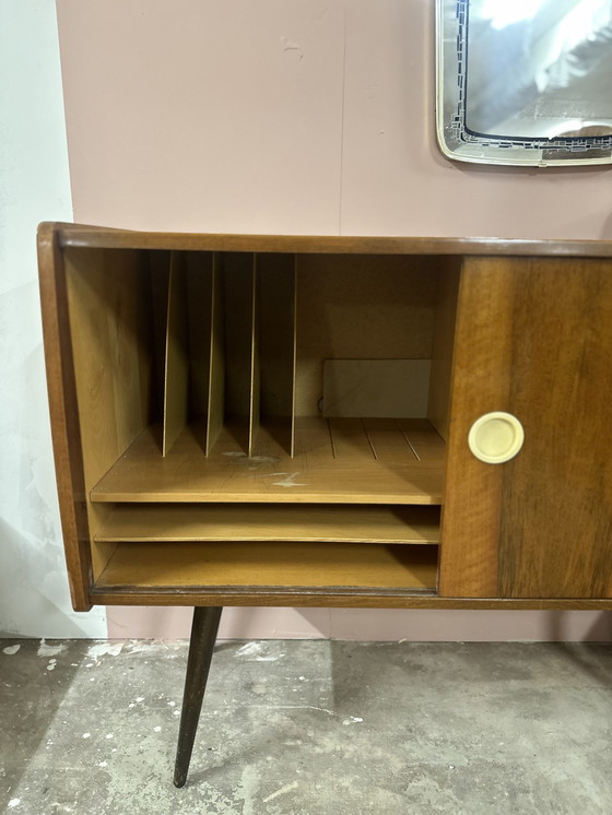 Image 1 of Vintage-Schallplattenspielerschrank