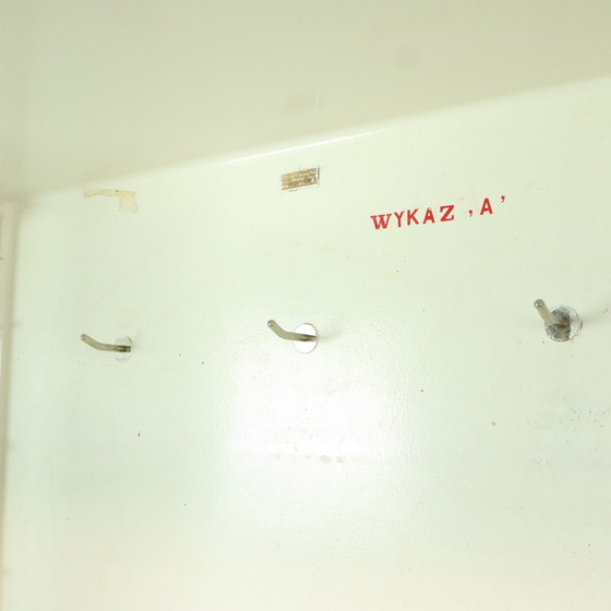 Image 1 of Metall-Apotheke Schrank Medizin Schrank Industrie 1970S