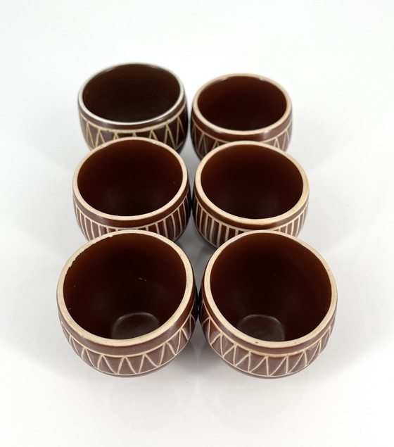 Image 1 of Set Karaffe Inklusive 6 Bechern Aus Keramik Arabia (?) Finnland Tarina Karaffe Mid Century