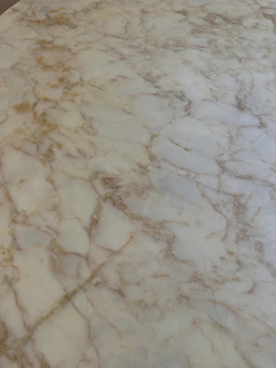 Image 1 of Knoll Marmor Tulip Tisch