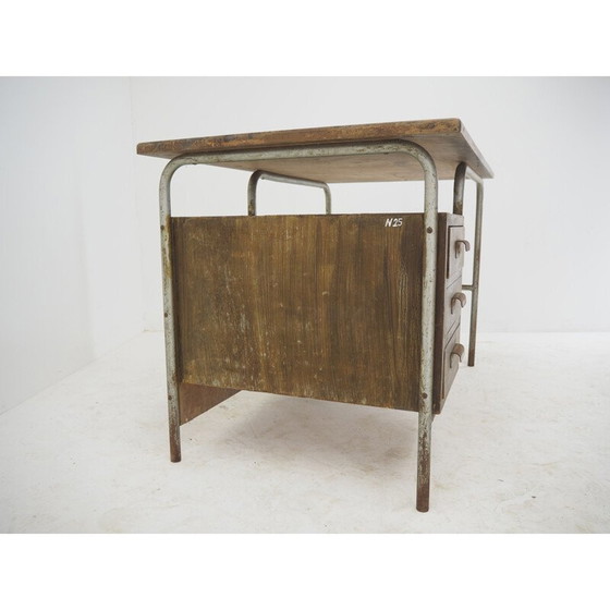Image 1 of Industrieller Stahlschreibtisch, Tschechoslowakei 1940