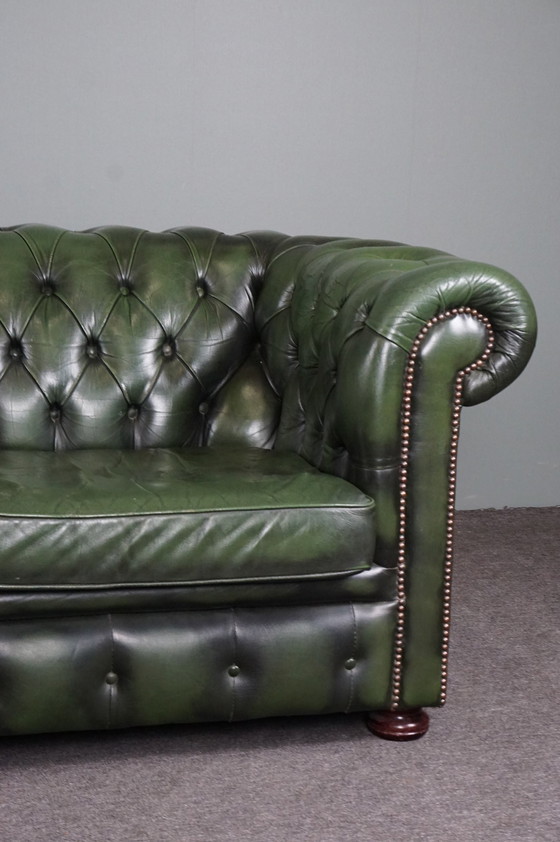 Image 1 of Grünes Chesterfield Sofa aus Rindsleder, 2-Sitzer