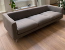 SCHÖNES Boutique-Sofa von Marcel Wanders