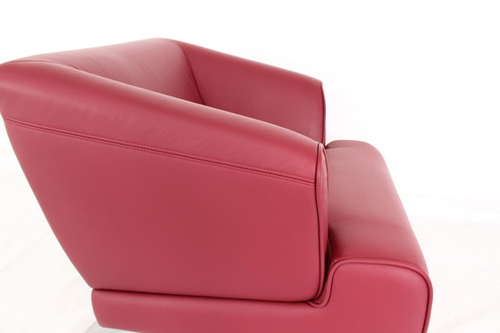 Image 1 of As new, Rolf Benz Lounge Chair / Sessel with red leather and aluminum feet