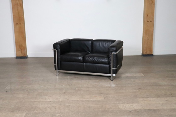 Image 1 of Vintage Cassina Lc2 Zweisitzer Sofa von Charlotte Perriand und Le Corbusier