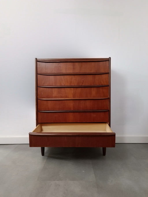 Vintage dänische Kommode in Teakholz