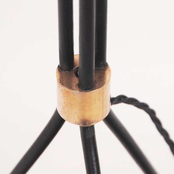 Image 1 of Vintage Stehlampe aus Metall, Messing und plissiertem Stoff auf Dreibeinfuß, Dänemark 1950er Jahre