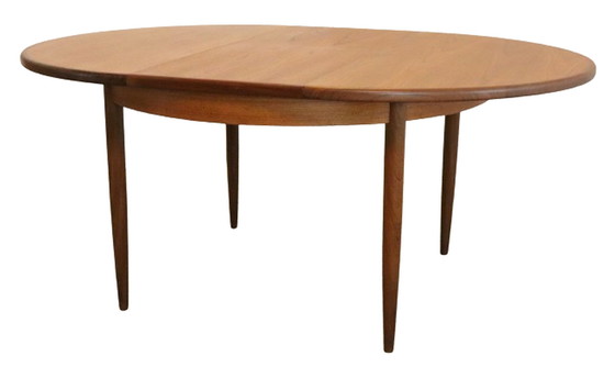 Image 1 of G-Plan runder ausziehbarer Esstisch 'Glapwell' vintage