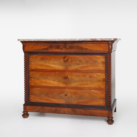 Image 1 of Französische Louis Philippe Kommode mit rosa Marmorplatte, 1850S