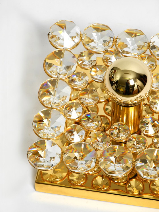 Image 1 of Fantastische kleine Decken- oder Wandleuchte aus Messing von Palwa aus den 70er Jahren mit facettierten Kristallsteinen