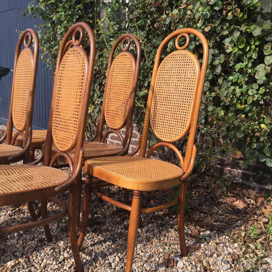 Image 1 of 6 Thonet 207 Stühle