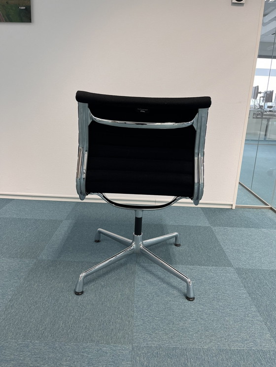 Image 1 of 14x Vitra Eames Chair schwarz ohne Armlehnen