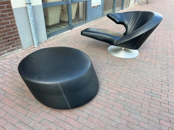 Image 1 of Leolux Moreno runder Puff schwarzes Leder