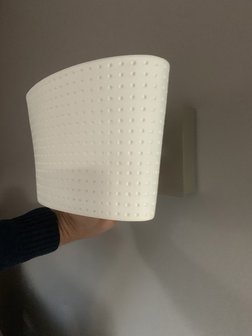 Fontana Arte, Typ Zoe, Wandlampen aus Porzellan auf Metallsockel.