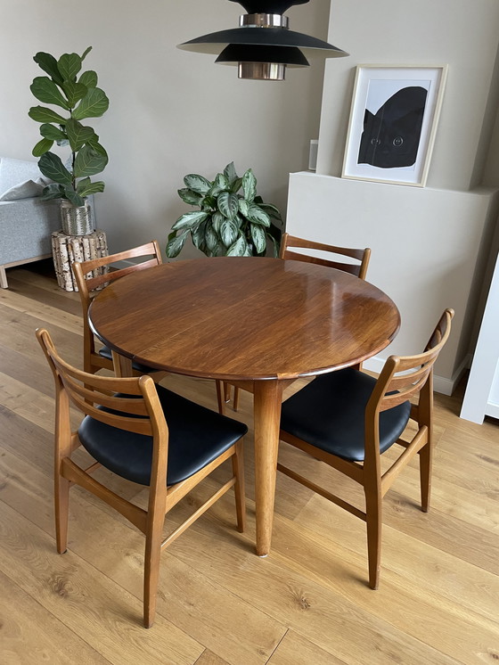 Image 1 of Esstisch und Stühle im dänischen Design