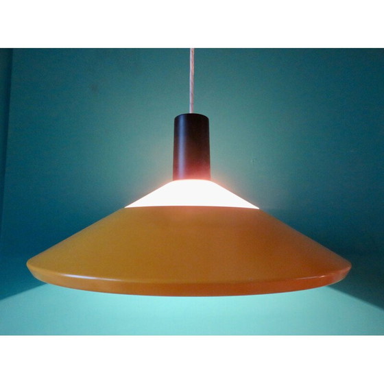 Image 1 of Hängeleuchte aus gelbem Metall von Louis Poulsen, Dänemark 1960