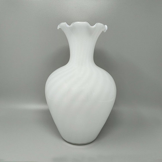 Image 1 of Erstaunliche Vase aus den 1960er Jahren von Dogi aus Murano-Glas. Hergestellt in Italien