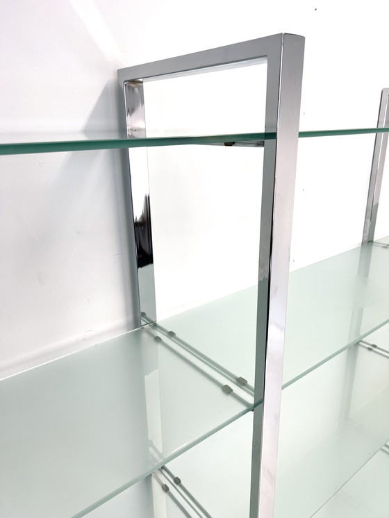 Image 1 of Chrom-Glas-Hängeschrank